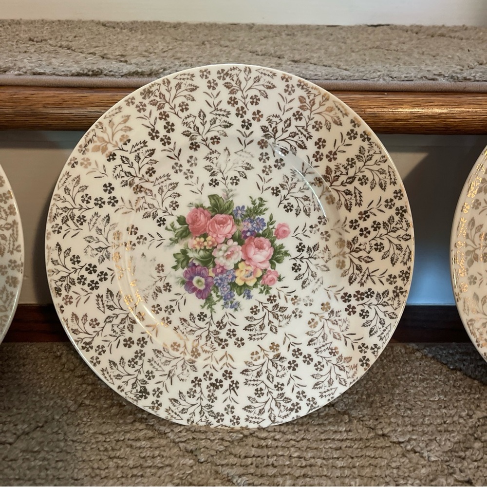 Cream and Pink Vintage Floral Dinnerware Collection atlas 22 karat gold